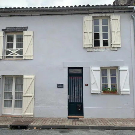 2 Bed Vineyard House - Sleeps 6 - Pets Welcome * Saint-Meard-de-Gurcon