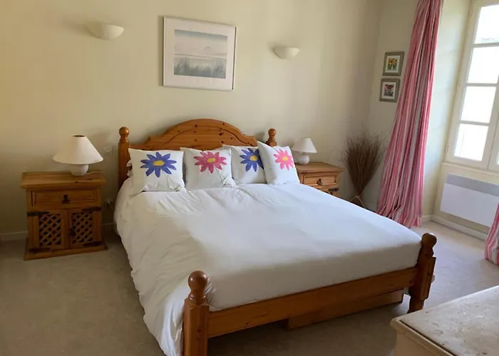 2 Bed Vineyard House - Sleeps 6 - Pets Welcome